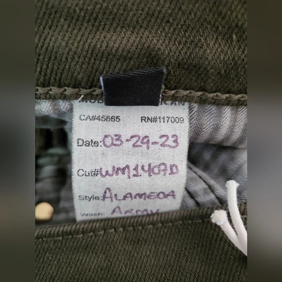 Modern American bell bottom Alameda jeans Womens Size 2 - Picture 8 of 8